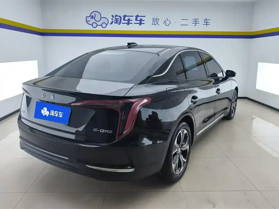 Hongqi E-QM5 — фото 4