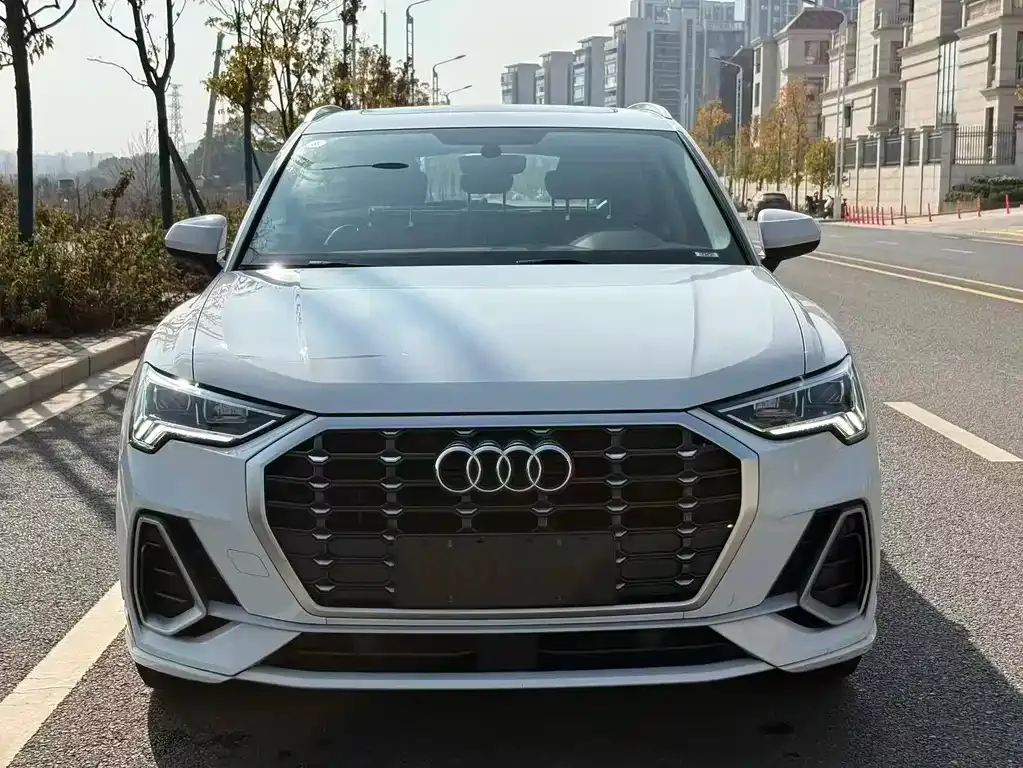 Audi Q3 — фото 5