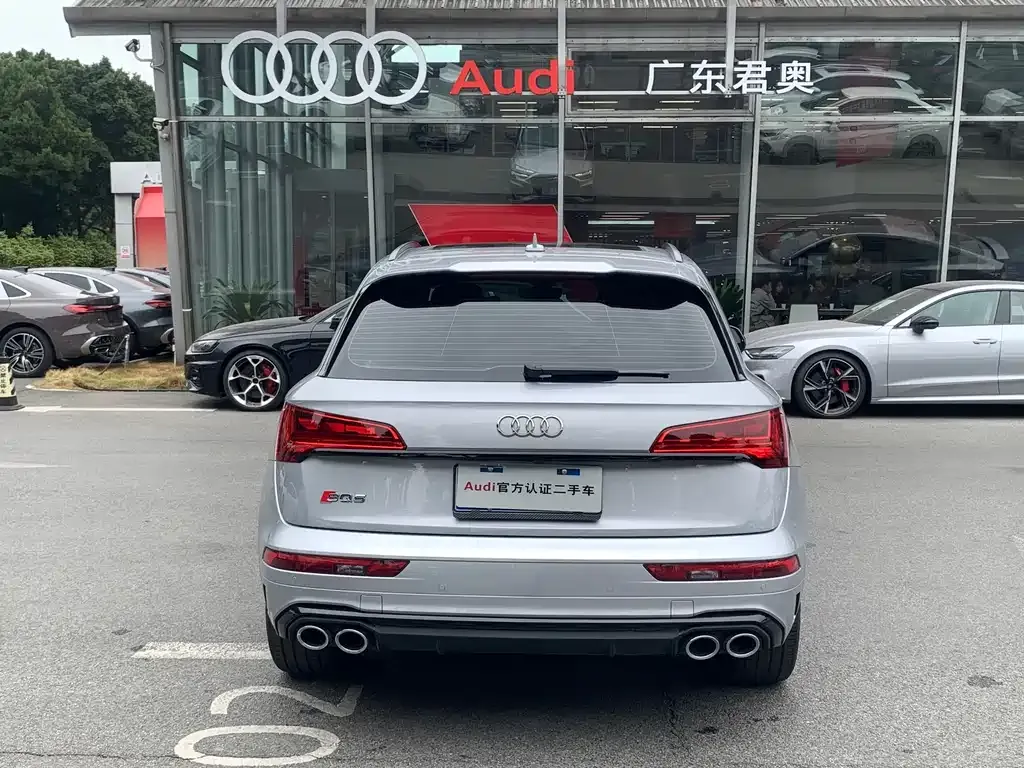 Audi SQ5 — фото 10