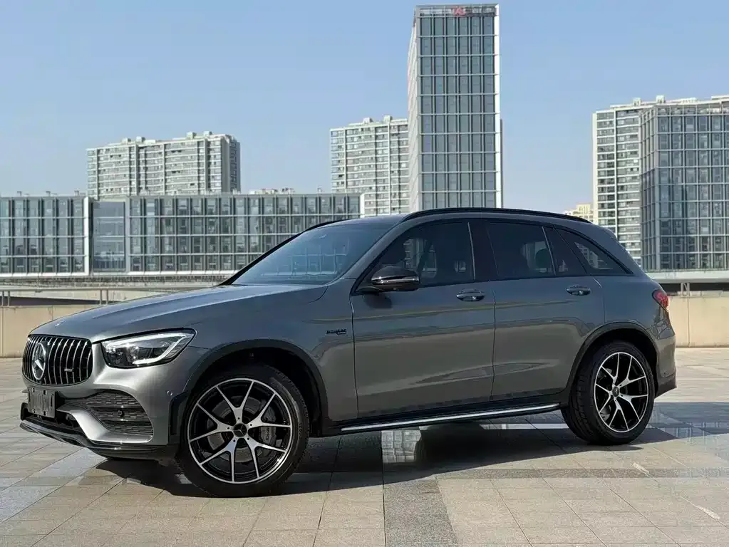 Mercedes-Benz GLC AMG — фото 1