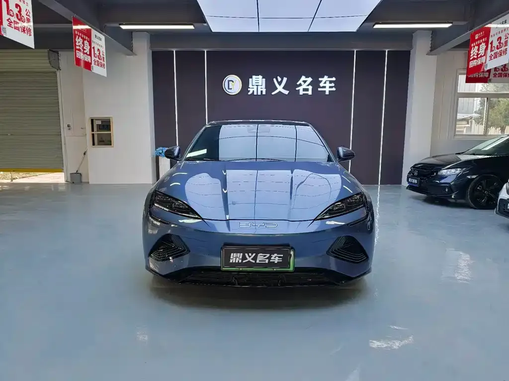 BYD Seal — фото 3