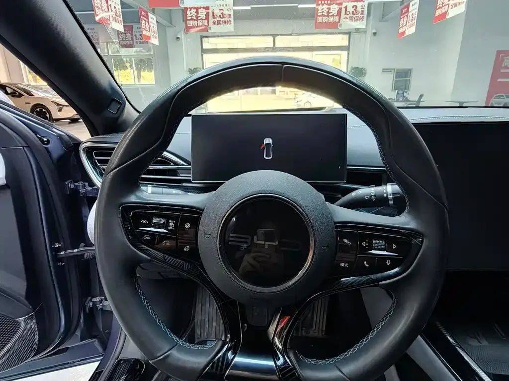 BYD Seal — фото 8