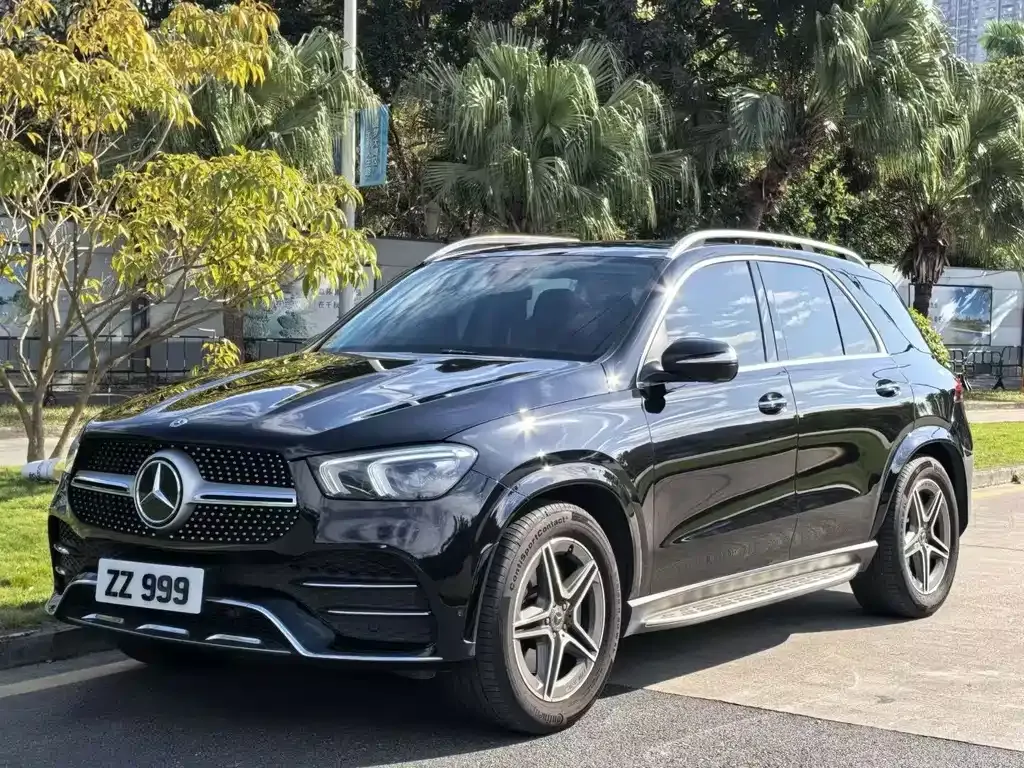 Mercedes-Benz GLE — фото 1