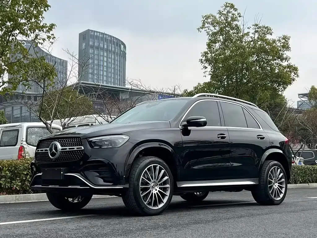 Mercedes-Benz GLE — фото 1
