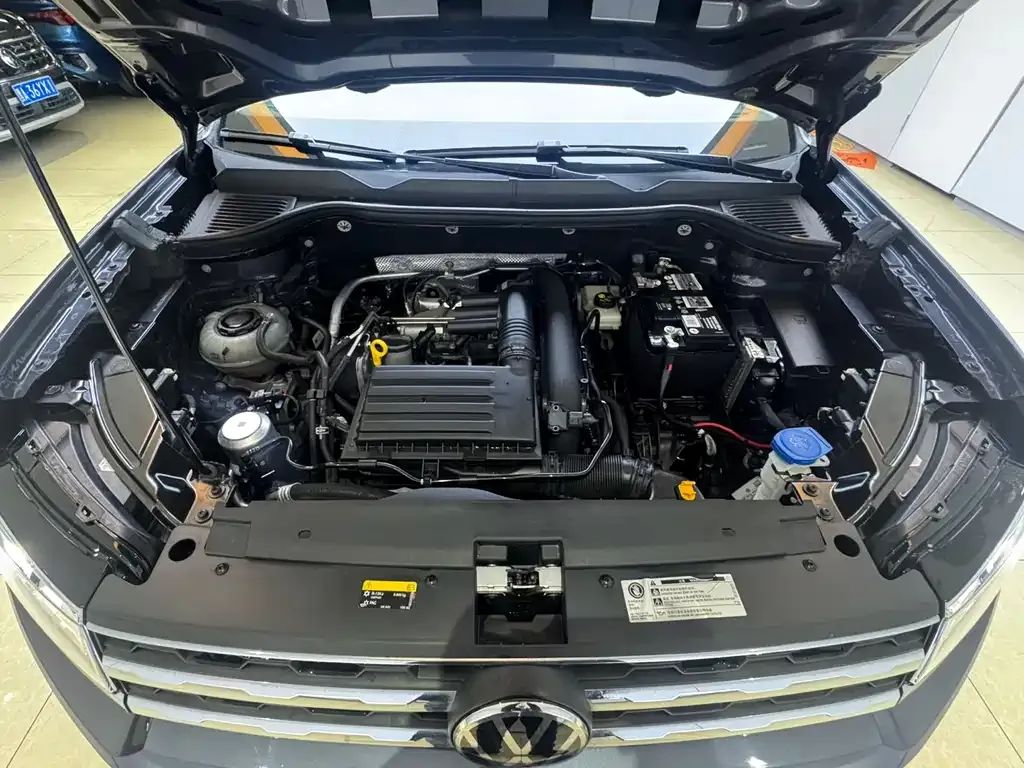 Volkswagen Tharu — фото 10