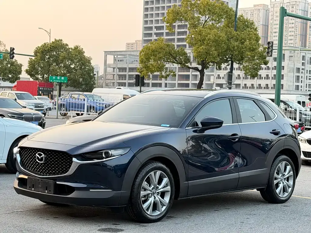 Mazda CX-30 — фото 1