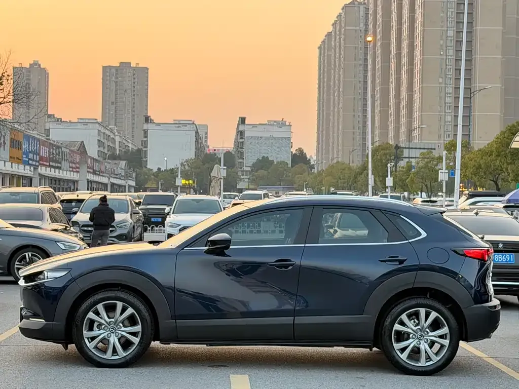 Mazda CX-30 — фото 10
