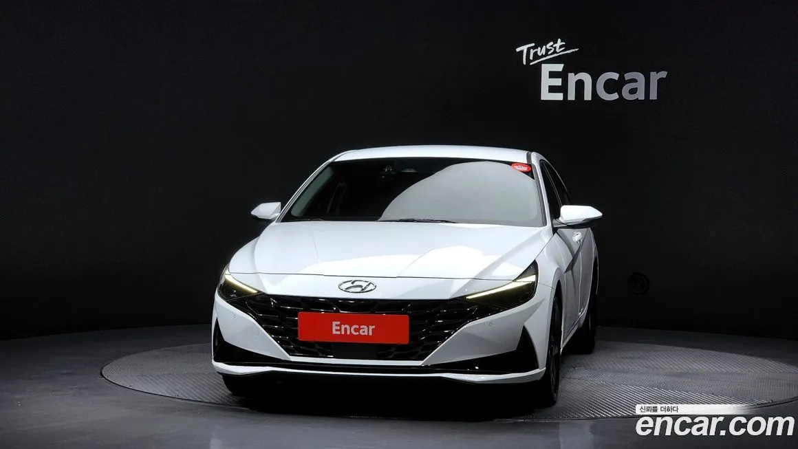 Hyundai AVANTE — фото 2