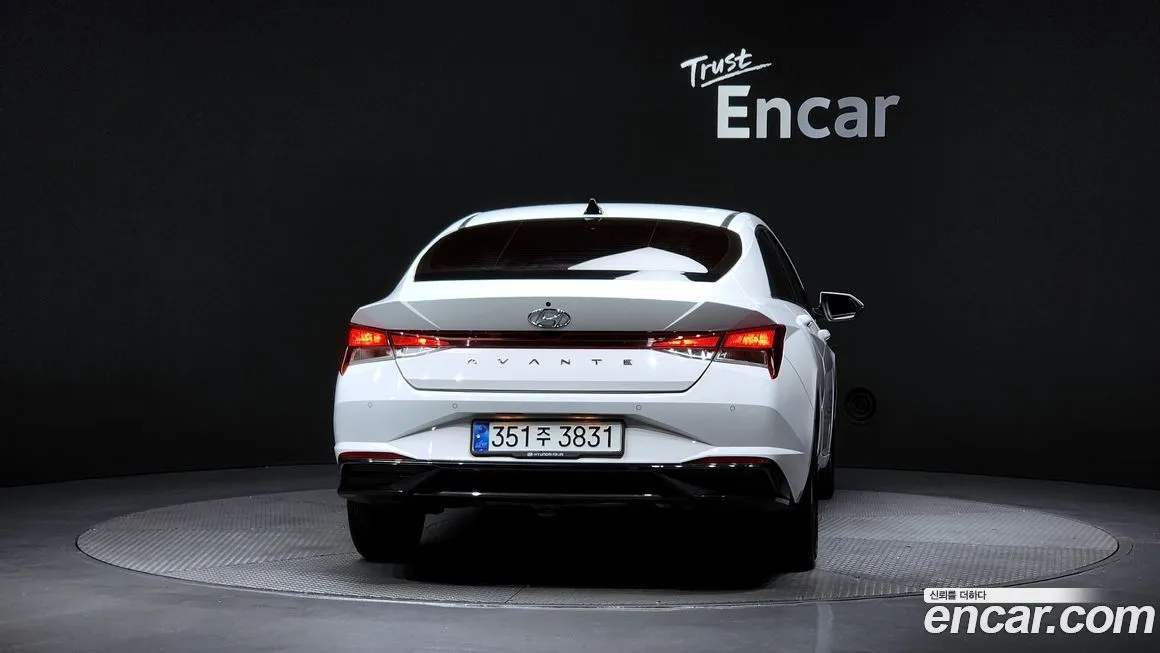 Hyundai AVANTE — фото 3