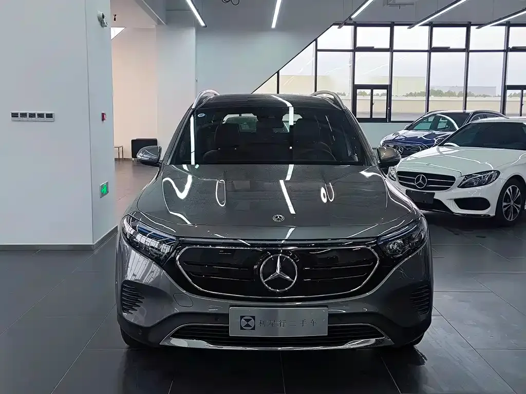 Mercedes-Benz EQB — фото 3