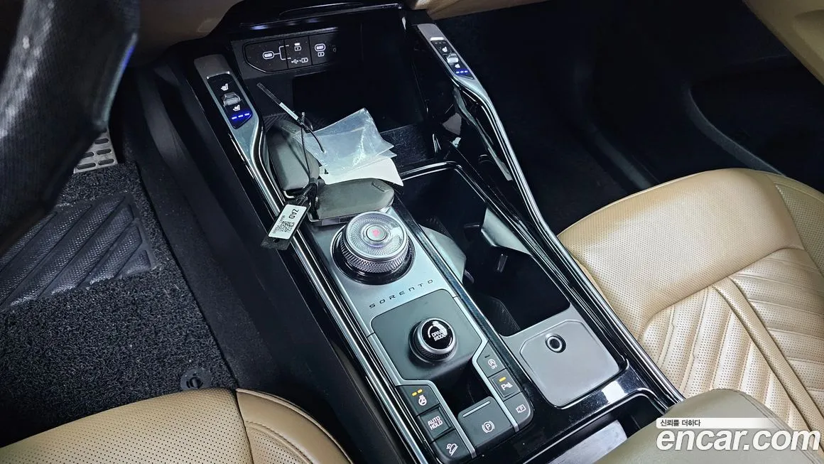 Kia Sorento — фото 8