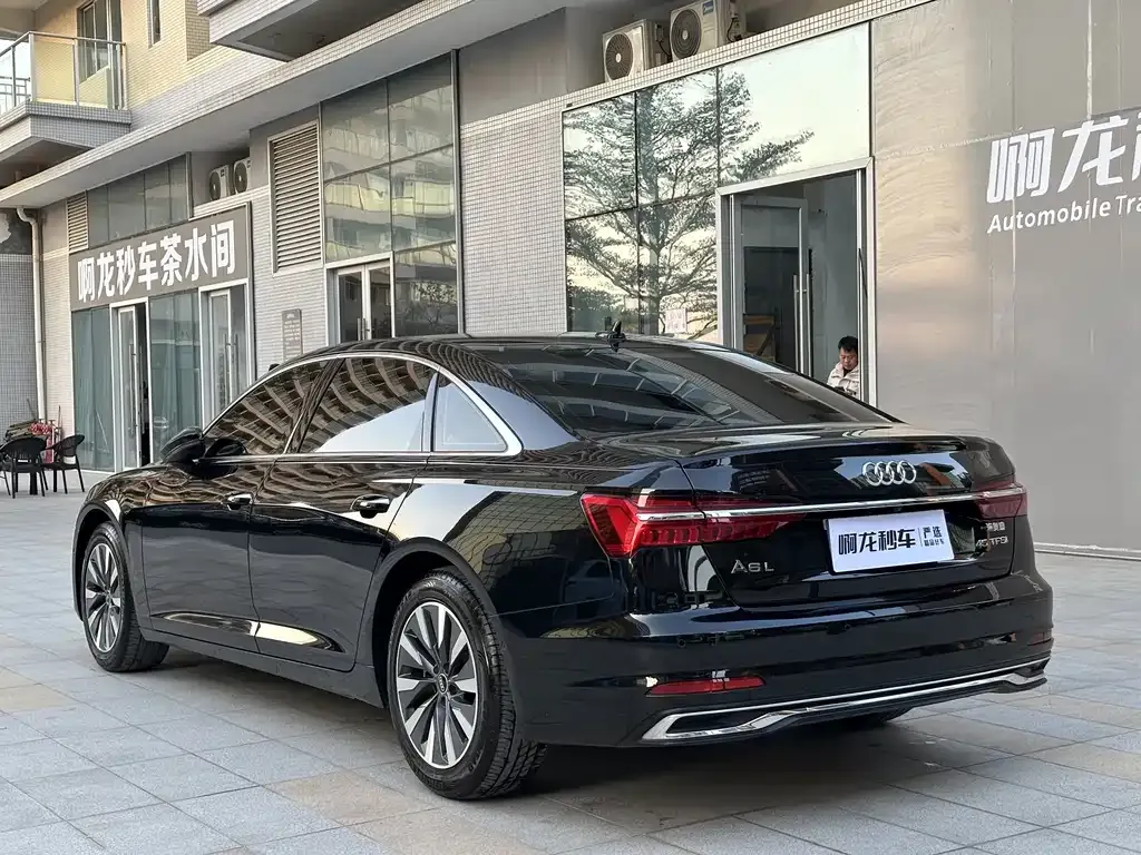 Audi A6L — фото 9