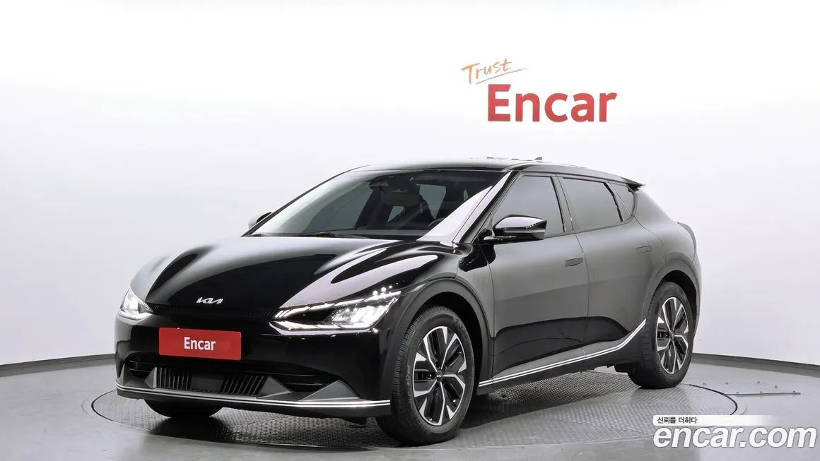 Kia EV6 — фото 1