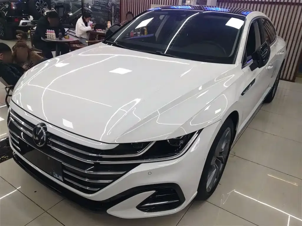 Volkswagen CC — фото 1
