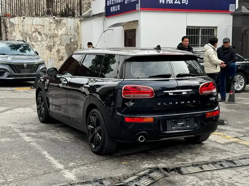 MINI Clubman — фото 2