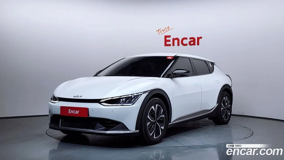 Kia EV6 — фото 1