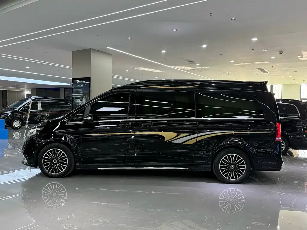 Mercedes-Benz V-Class — фото 4