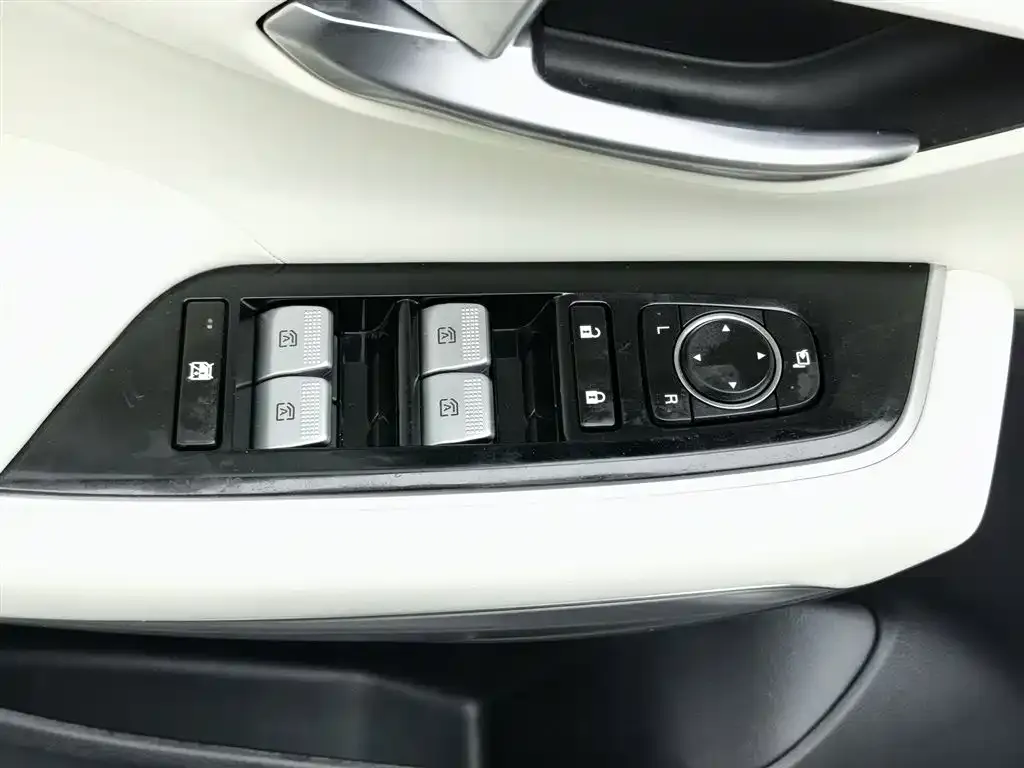 Aion LX — фото 2