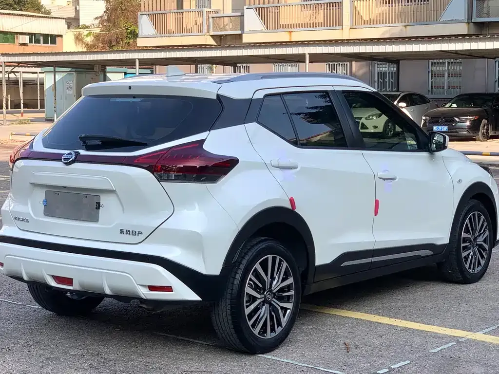 Nissan Kicks — фото 7
