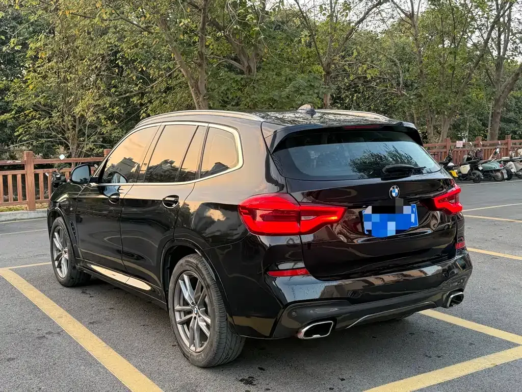 BMW X3 — фото 10