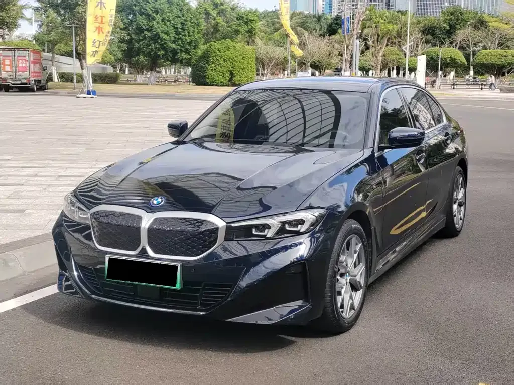 BMW i3 — фото 1