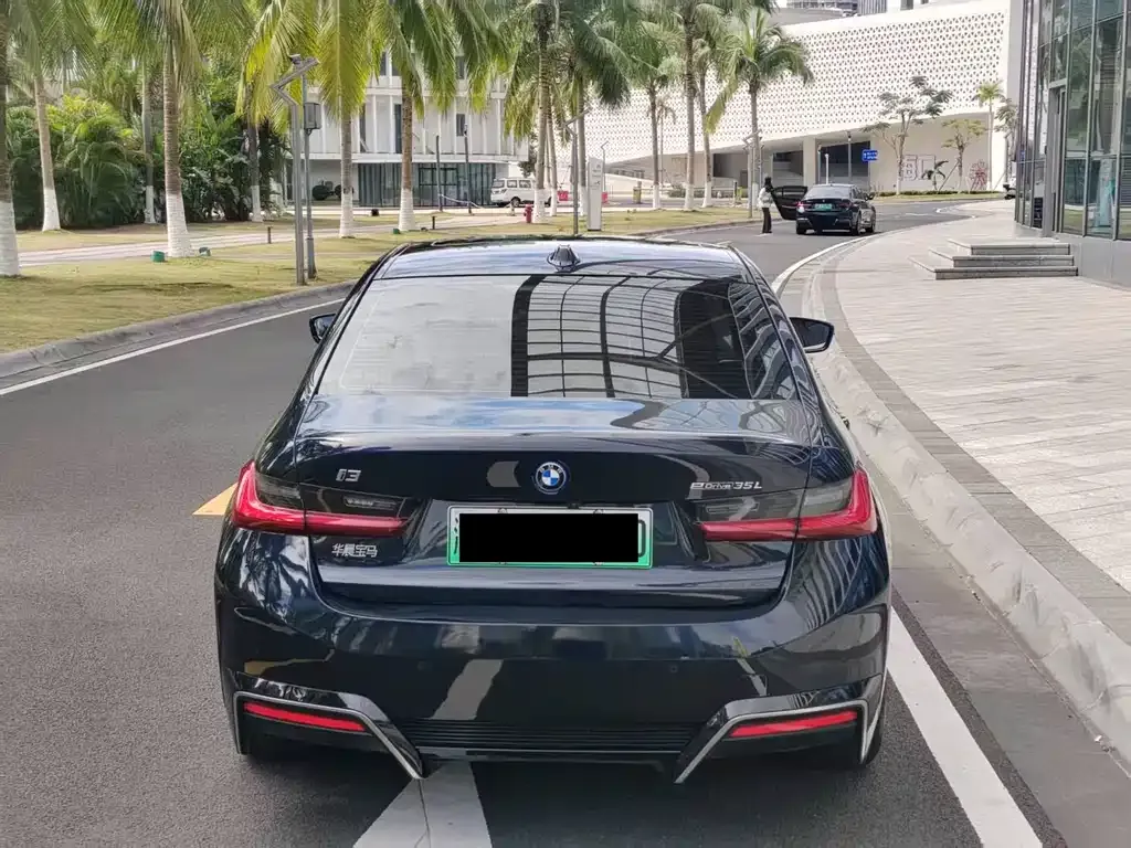 BMW i3 — фото 8