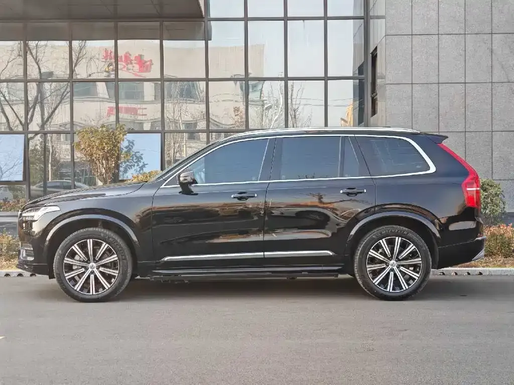 Volvo XC90 — фото 2
