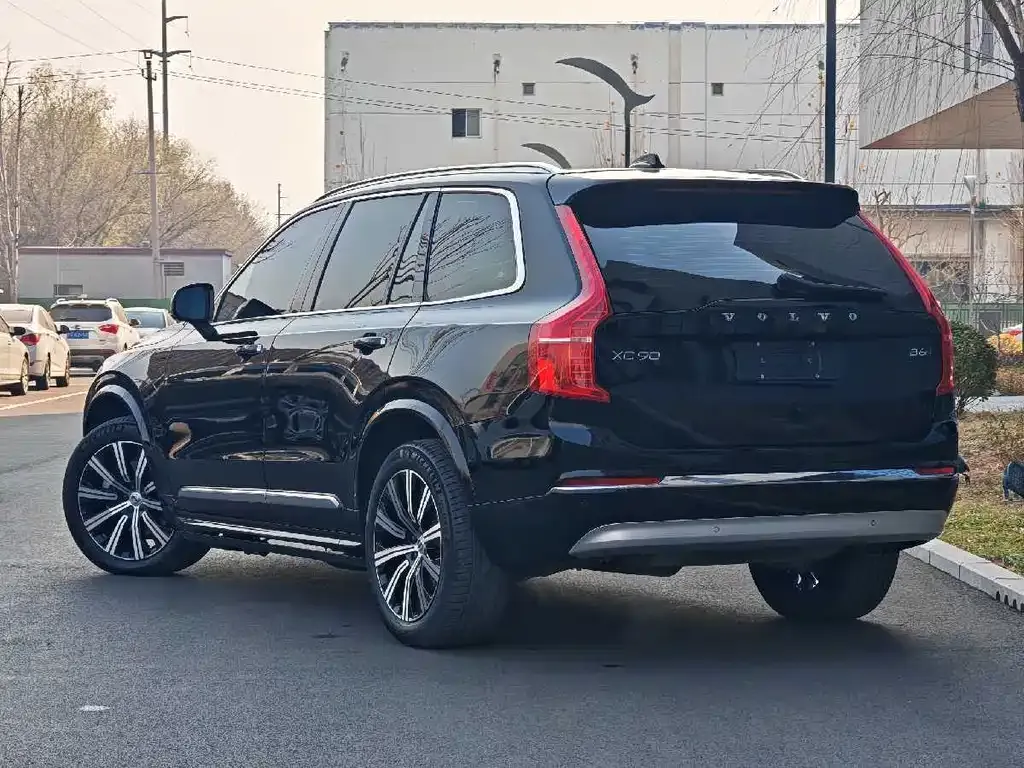 Volvo XC90 — фото 4
