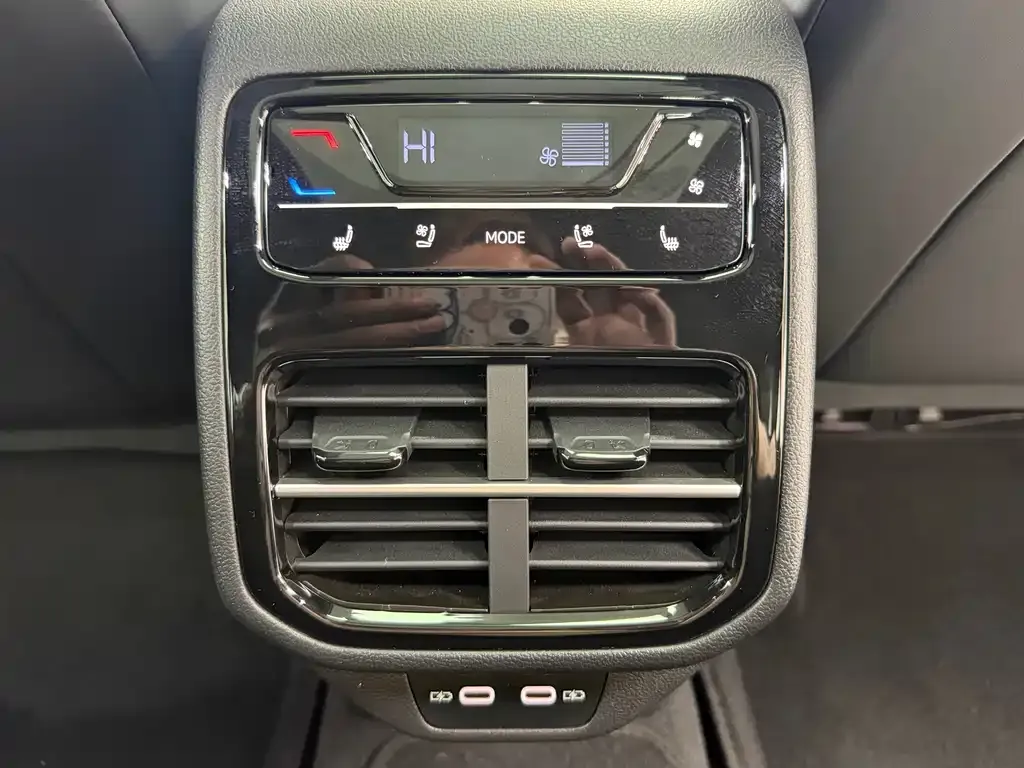 Volkswagen Passat — фото 8