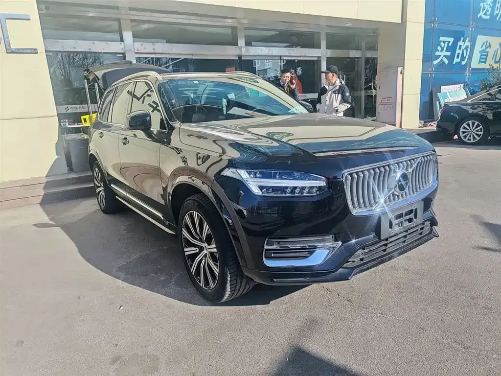 Volvo XC90 — фото 3