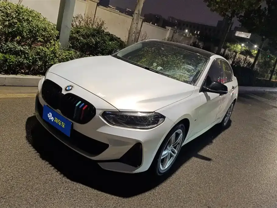 BMW 1 Series — фото 1