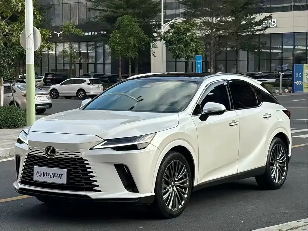Lexus RX — фото 1