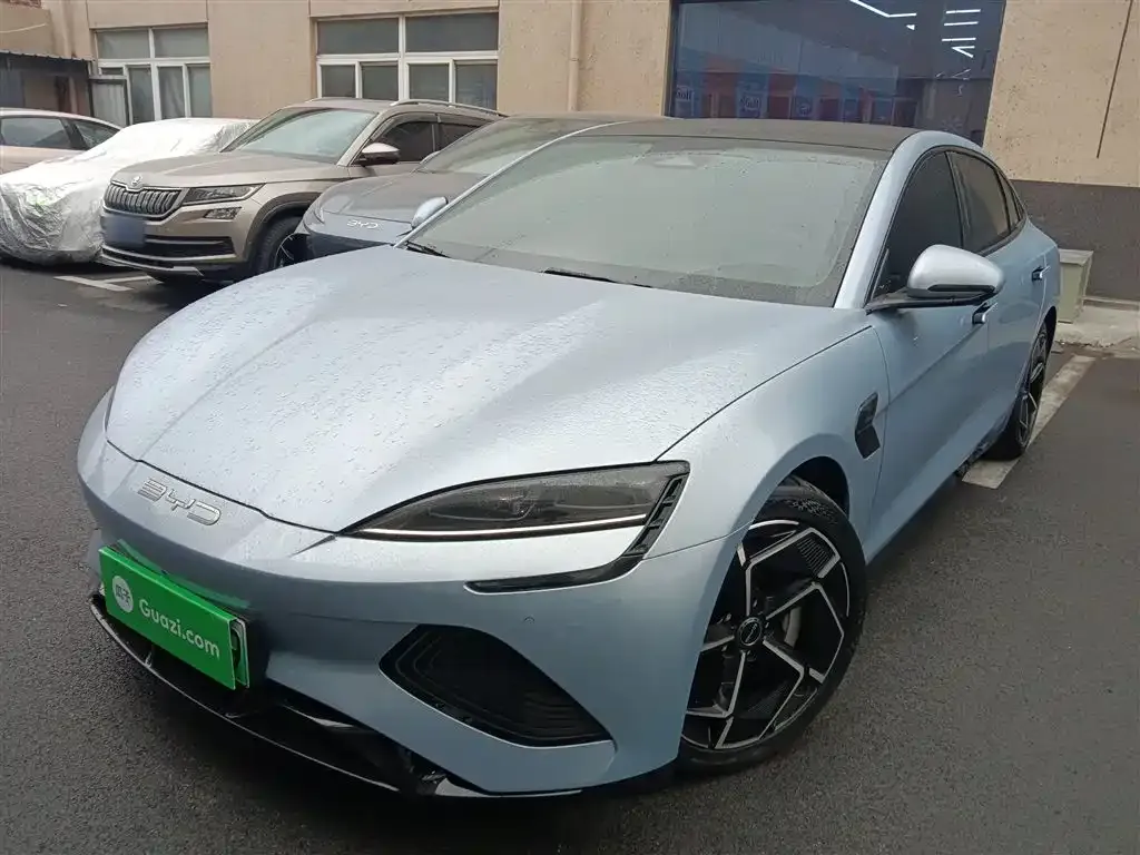 BYD Seal — фото 1