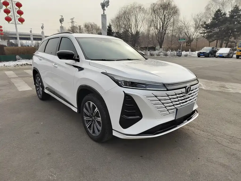 Changan CS75PLUS — фото 6
