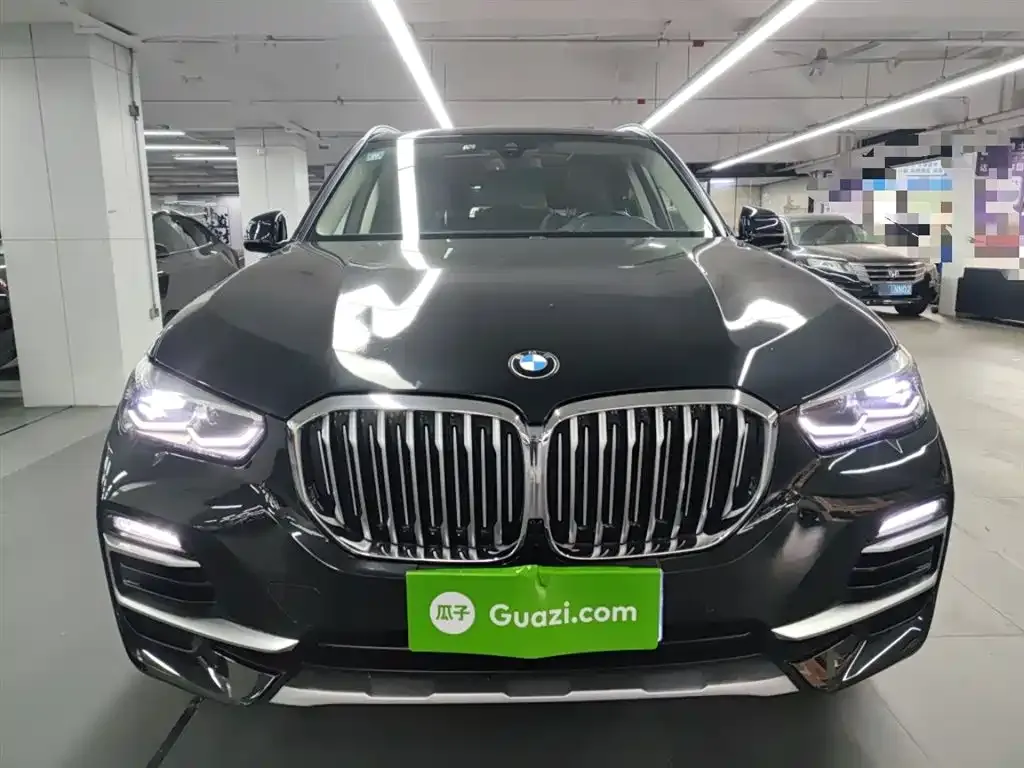 BMW X5 (Import) — фото 2