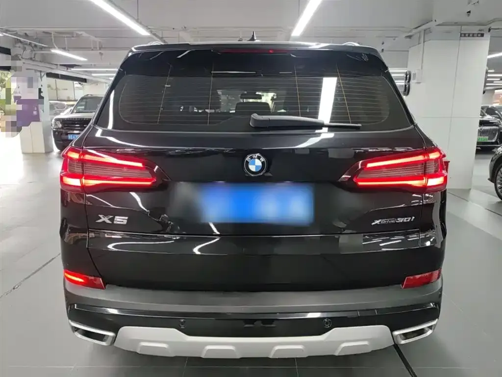 BMW X5 (Import) — фото 3