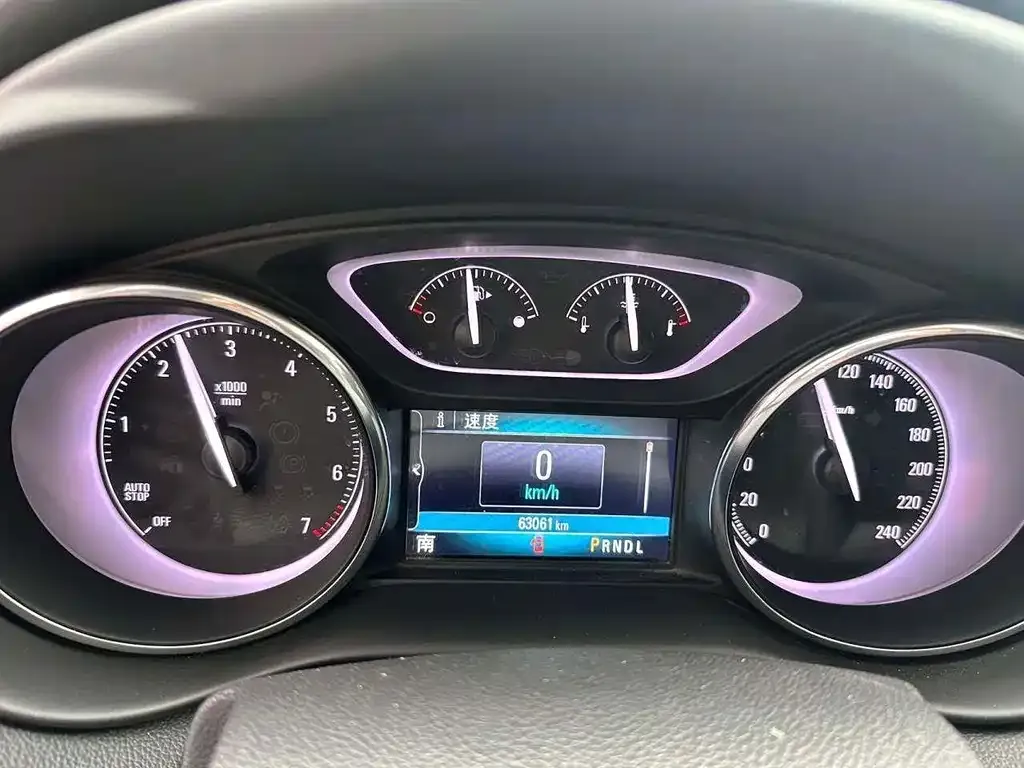 Buick Envision Plus — фото 2