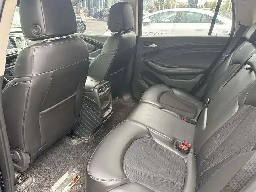 Buick Envision Plus — фото 3