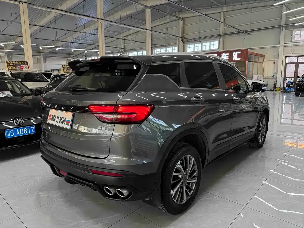 Geely Binyue — фото 10
