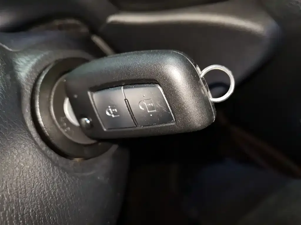 Nissan Kicks — фото 4