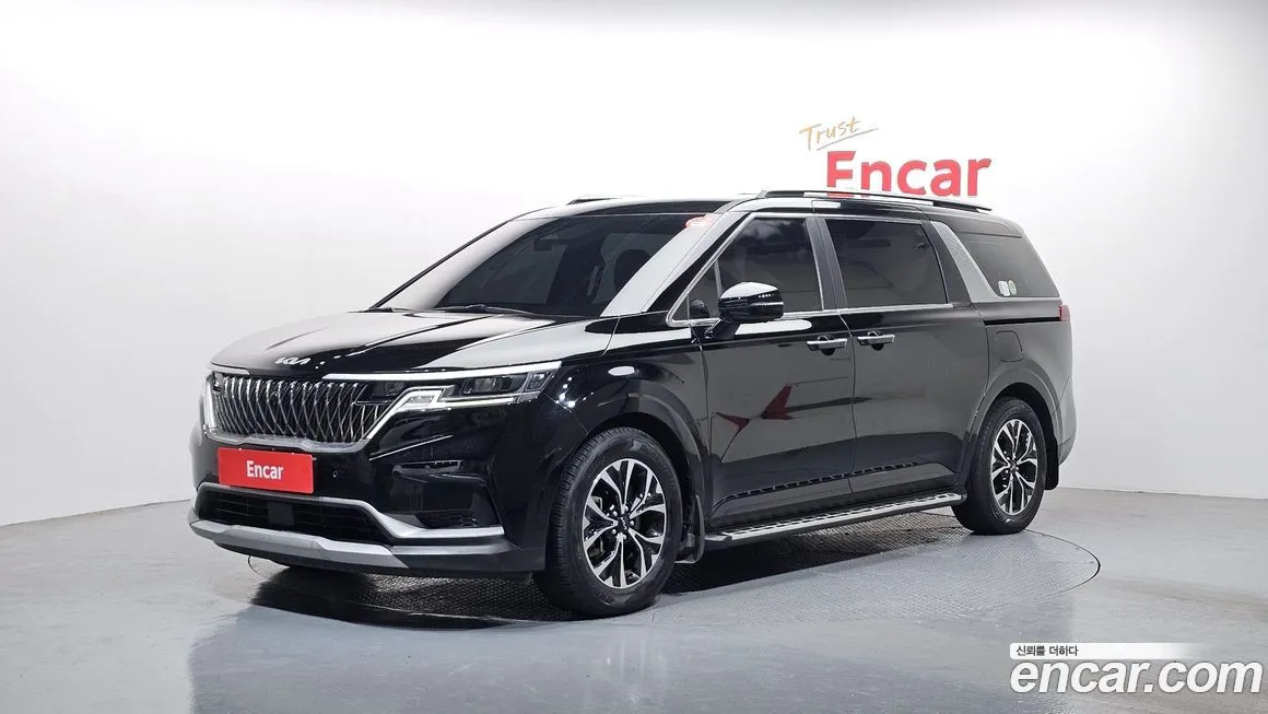 Kia Carnival — фото 1