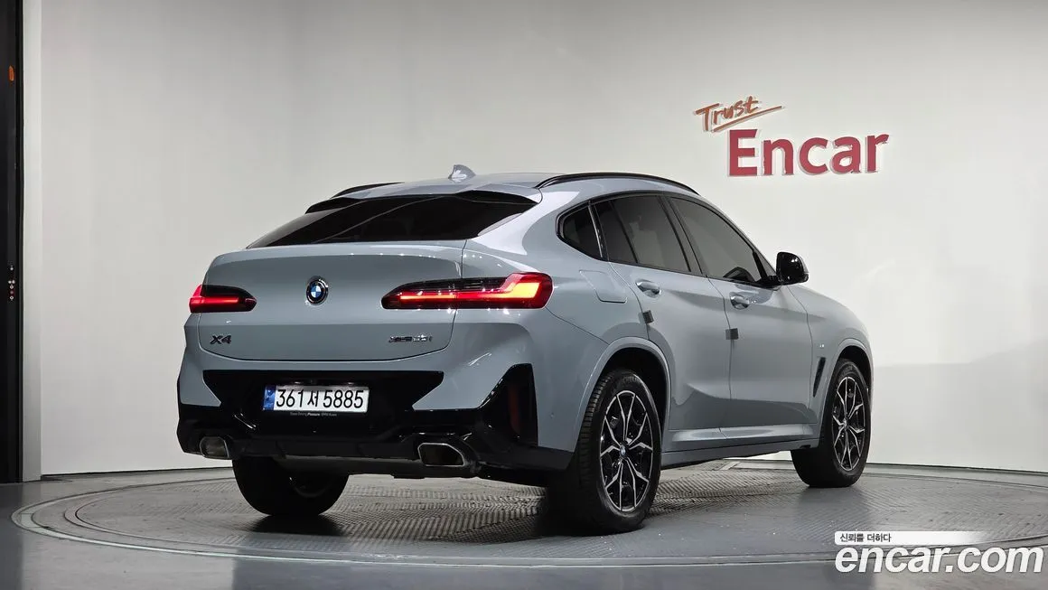 BMW X4 — фото 10