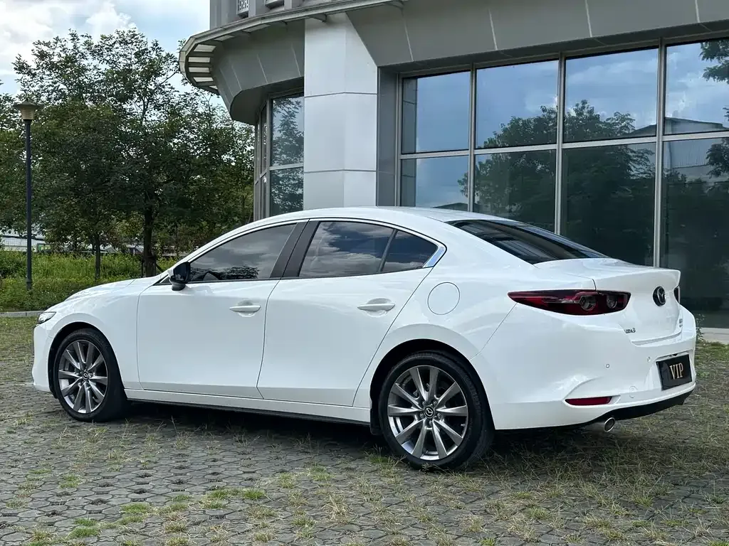 Mazda 3 Axela — фото 7