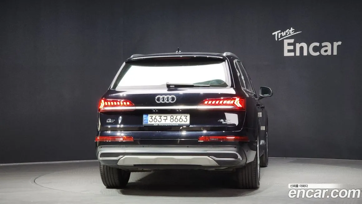 Audi Q7 — фото 4
