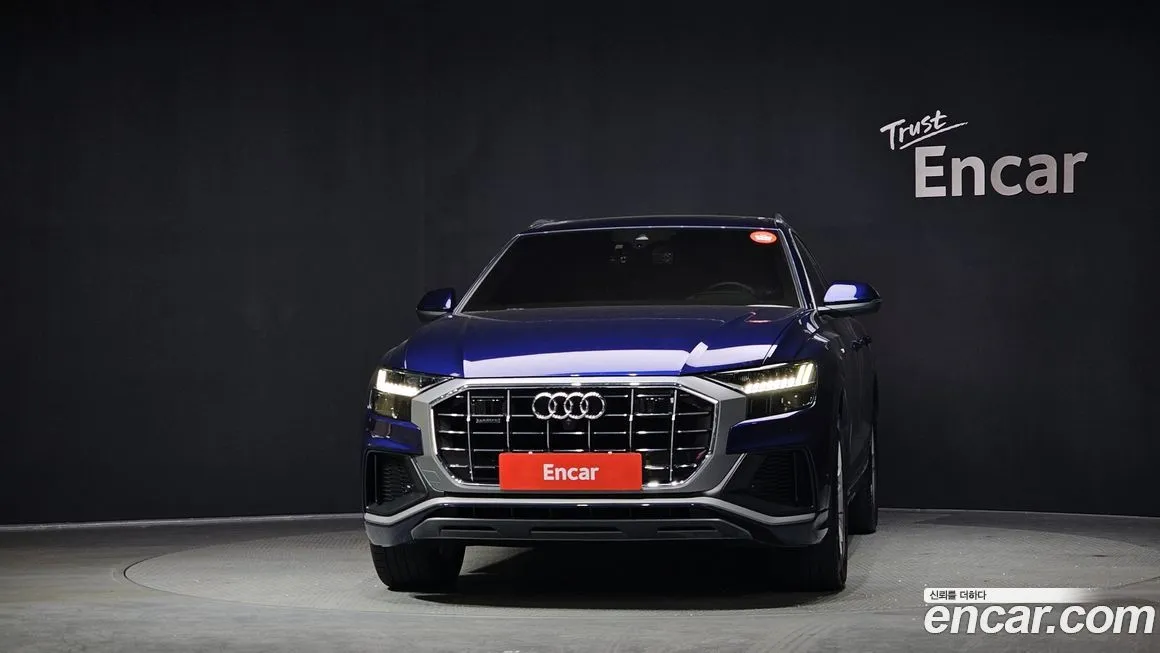Audi Q8 — фото 2