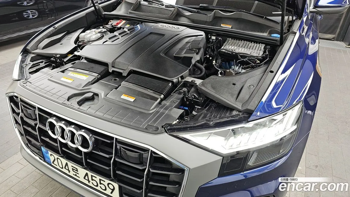 Audi Q8 — фото 8