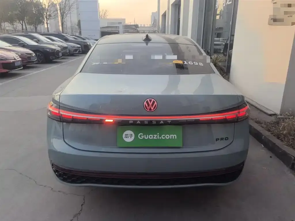Volkswagen Passat — фото 9