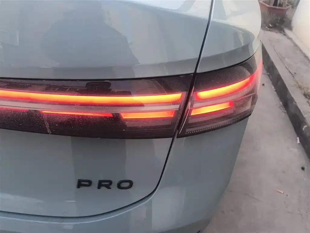 Volkswagen Passat — фото 4