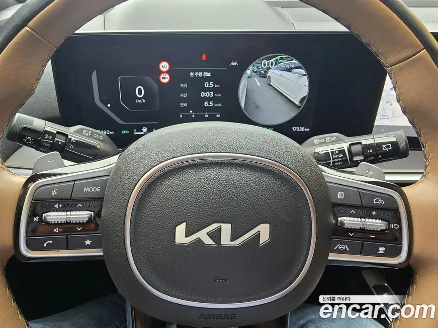 Kia Sorento — фото 10