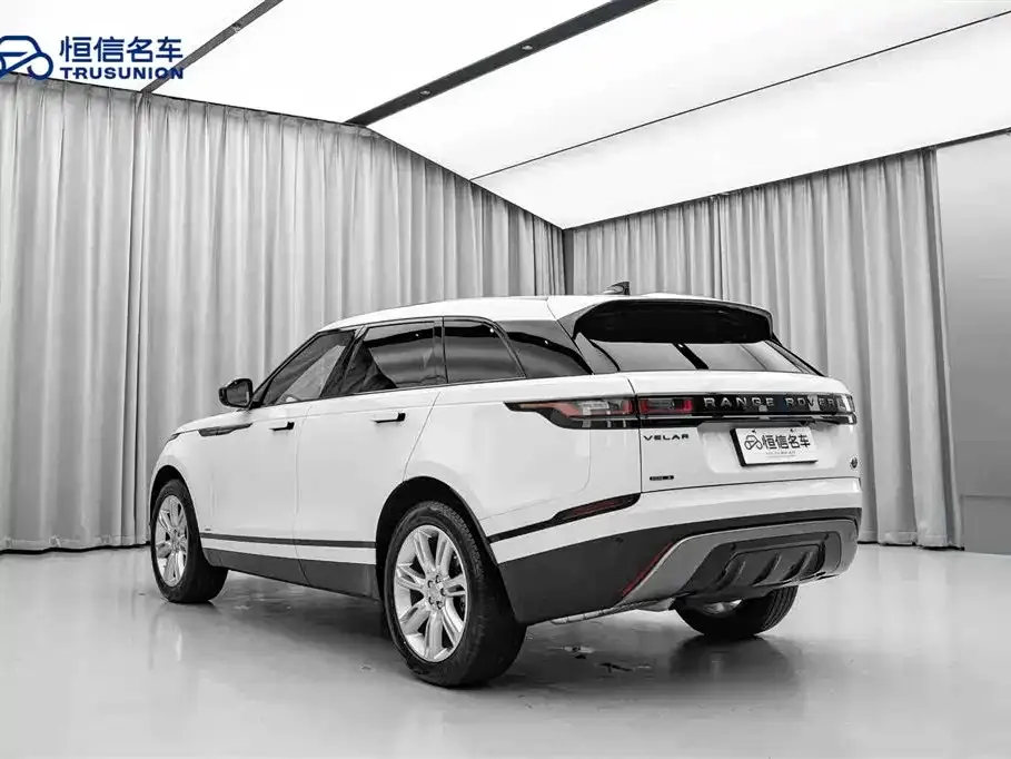 Land Rover Velar — фото 10